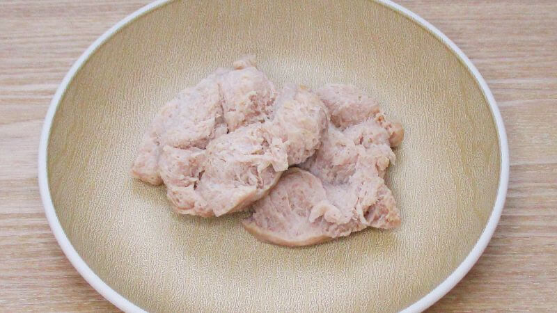 戻したバラ肉風乾燥大豆ミート、アップ画像
