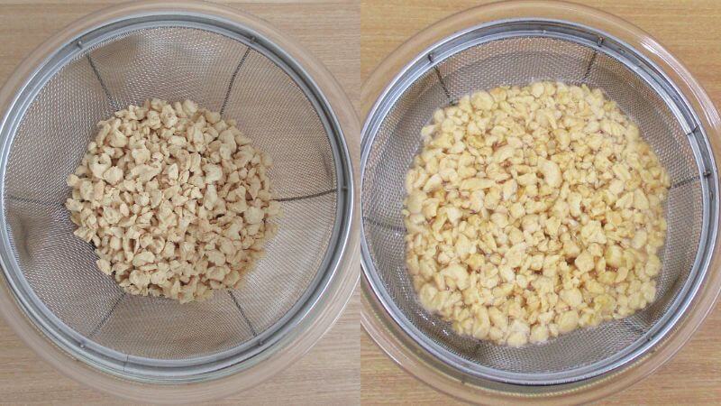 ツナ風大豆ミートを冷水で戻す