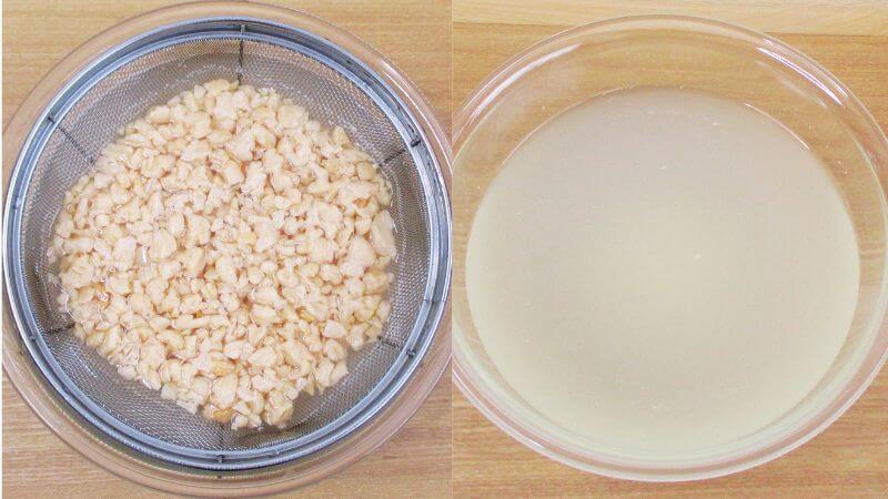 ツナ風大豆ミートをゆすり洗いする（１回目）