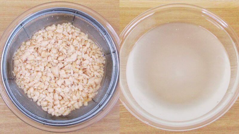 ツナ風大豆ミートをゆすり洗いする（３回目）