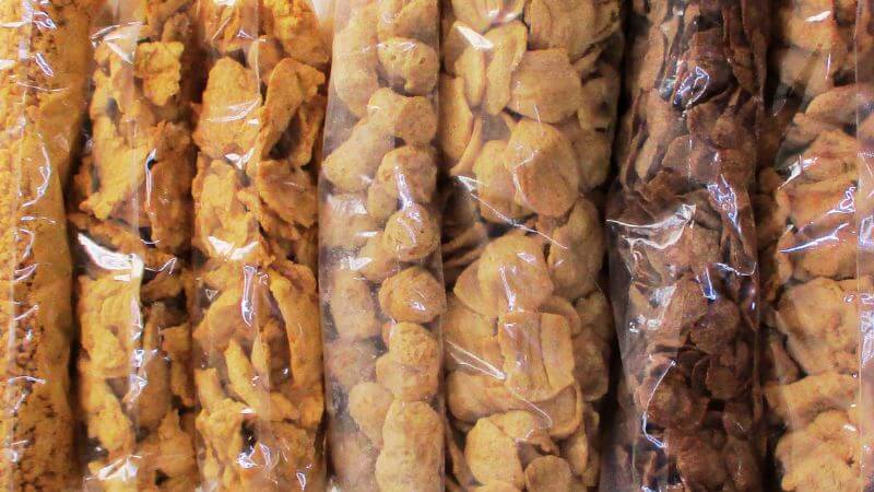 並べられた大豆ミート