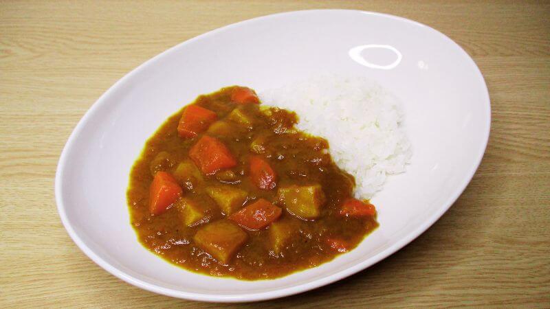 プラントベースのボンカレーの全体写真