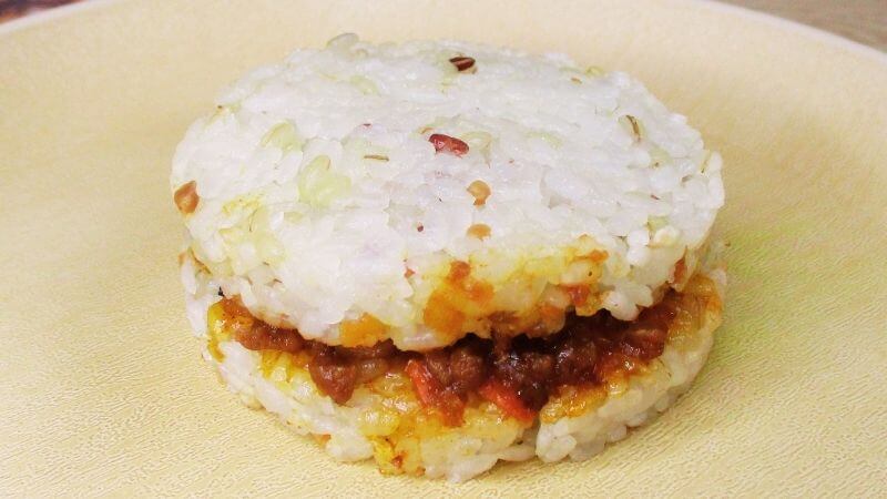 テーブルマーク ビヨンドフリー雑穀ライスバーガービビンバ味加熱後
