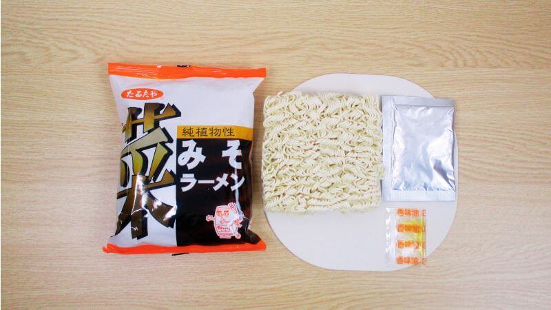 たるたや 菜食ラーメンみそのセット内容