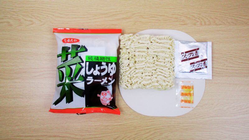 たるたや 菜食ラーメンしょうゆのセット内容